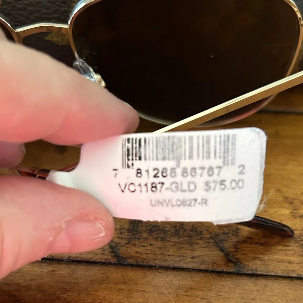 Vince Camuto Men’s‎ gold Aviator Sunglasses with Brown Gradient Lenses